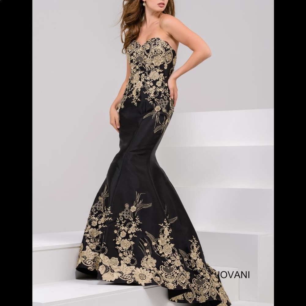NWT Jovani design prom dress/gown